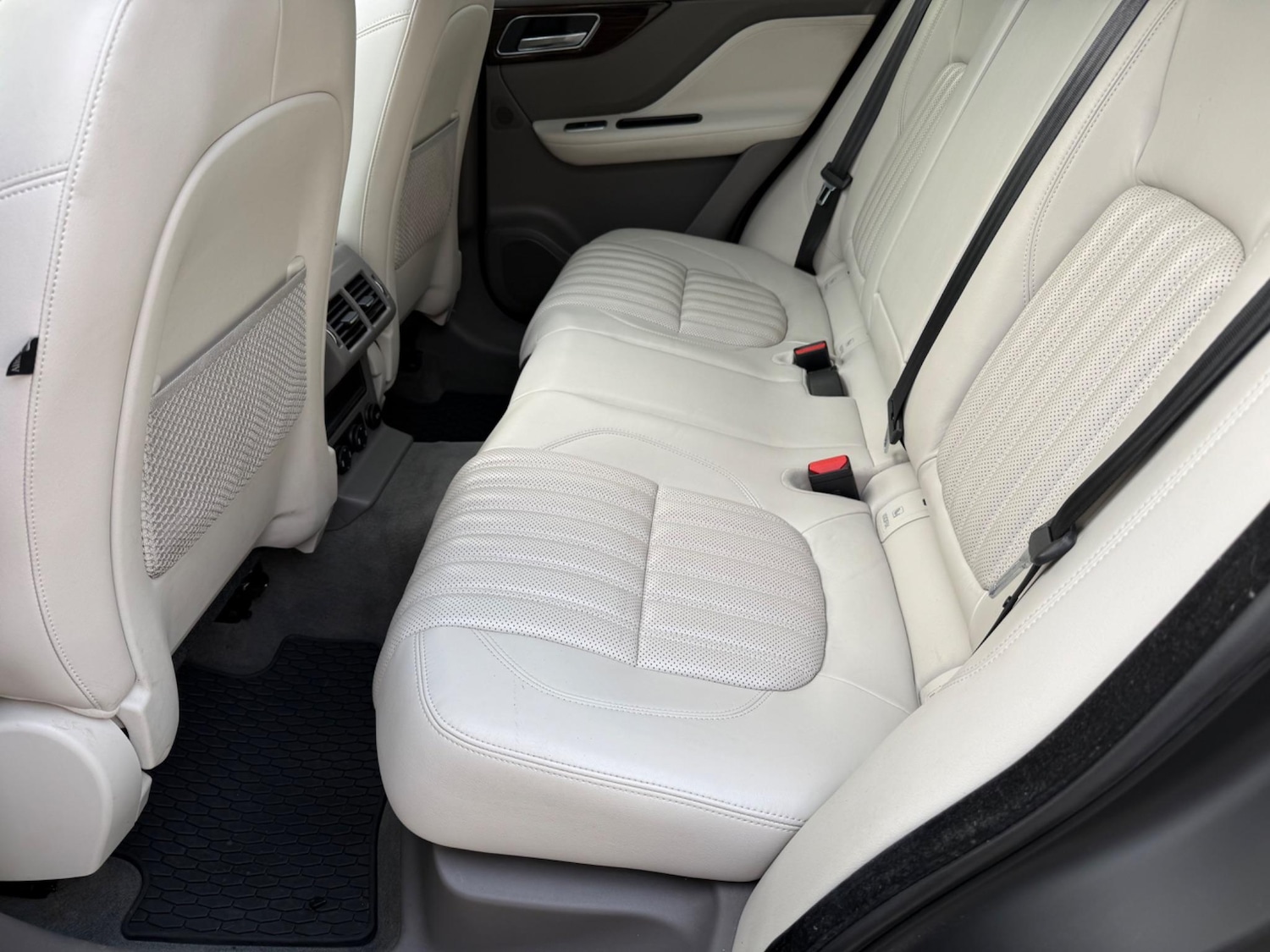 Used Jaguar F-Pace 2016 for sale - 77255440: Photo 28