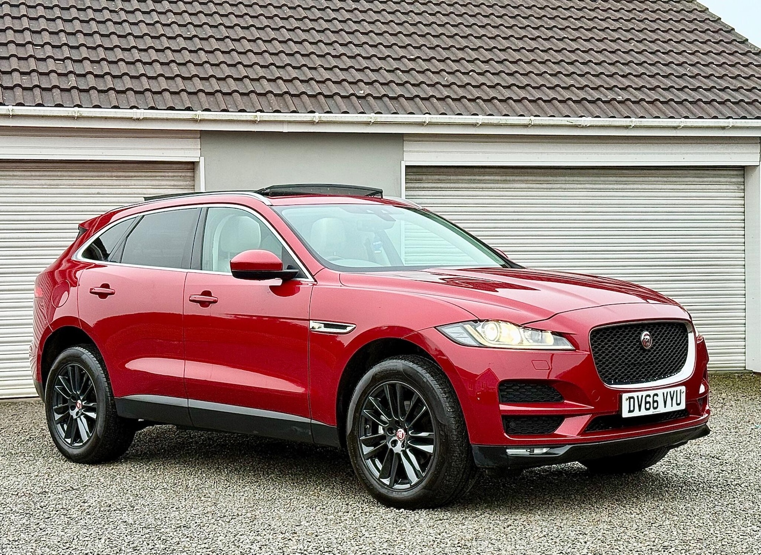 Used Jaguar F-Pace 2016 for sale - 77255440: Photo 4