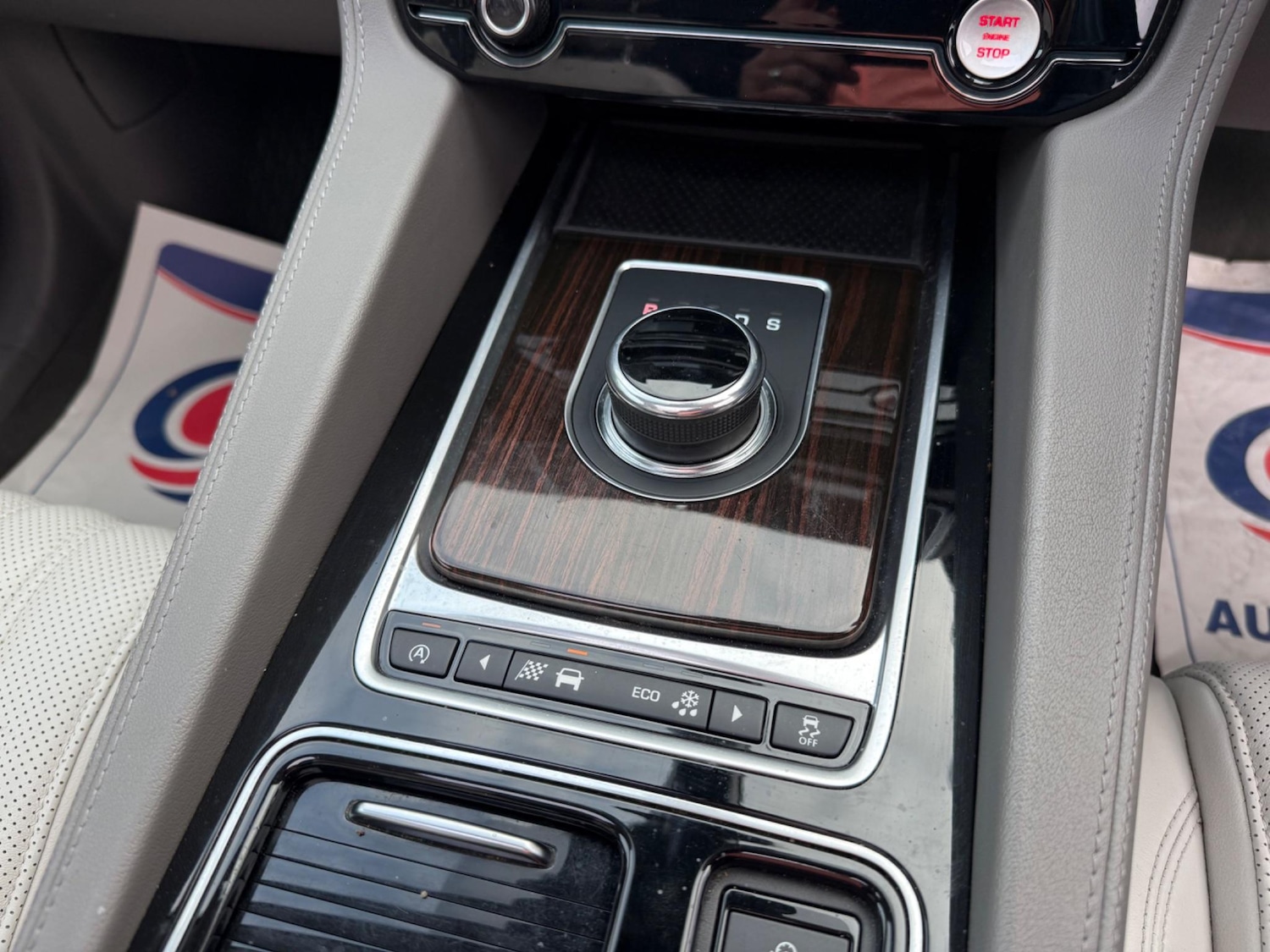 Used Jaguar F-Pace 2016 for sale - 77255440: Photo 43