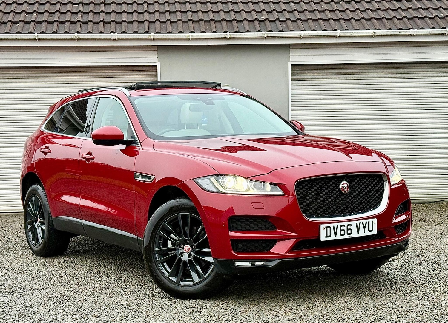 Used Jaguar F-Pace 2016 for sale - 77255440: Photo 5