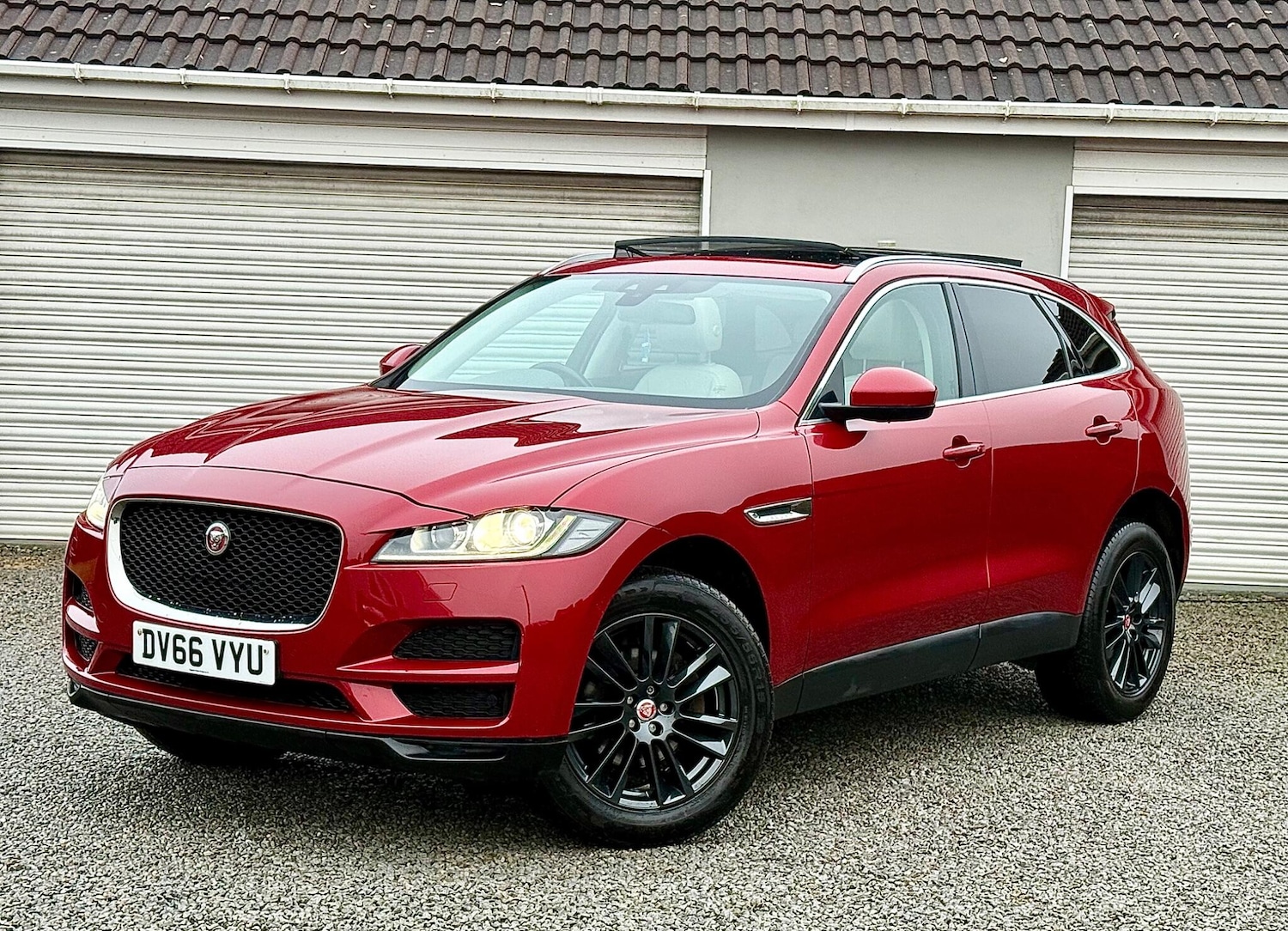 Used Jaguar F-Pace 2016 for sale - 77255440: Photo 8