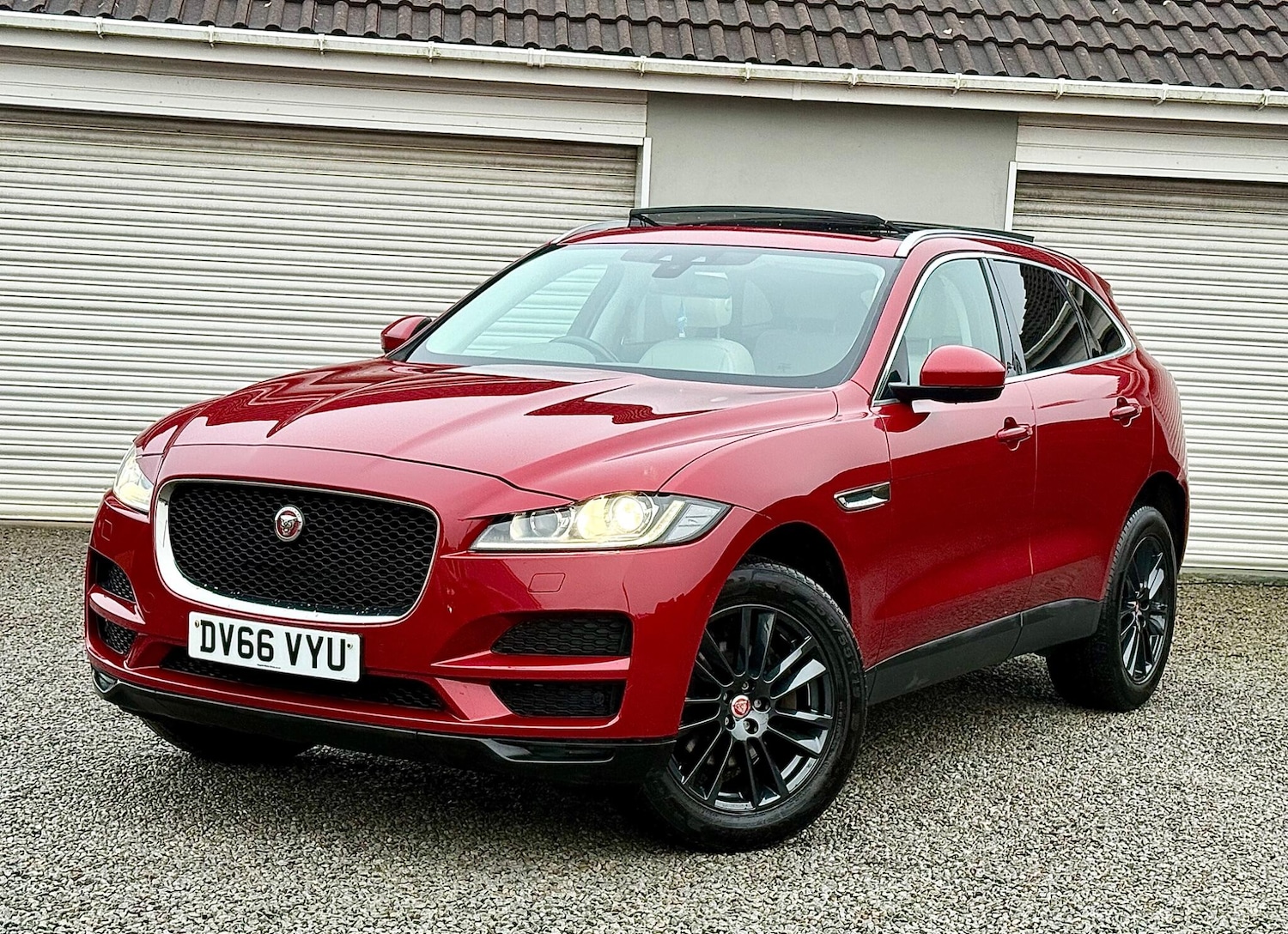 Used Jaguar F-Pace 2016 for sale - 77255440: Photo 9