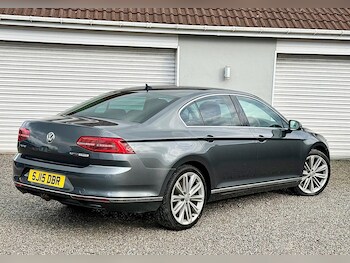 Used Volkswagen Passat 2015 for sale - 77626191: Photo