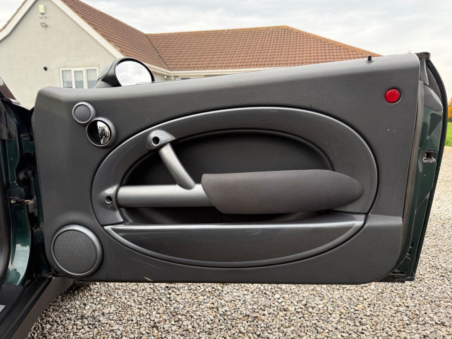 Used MINI Convertible 2004 for sale - 76607702: Photo 29