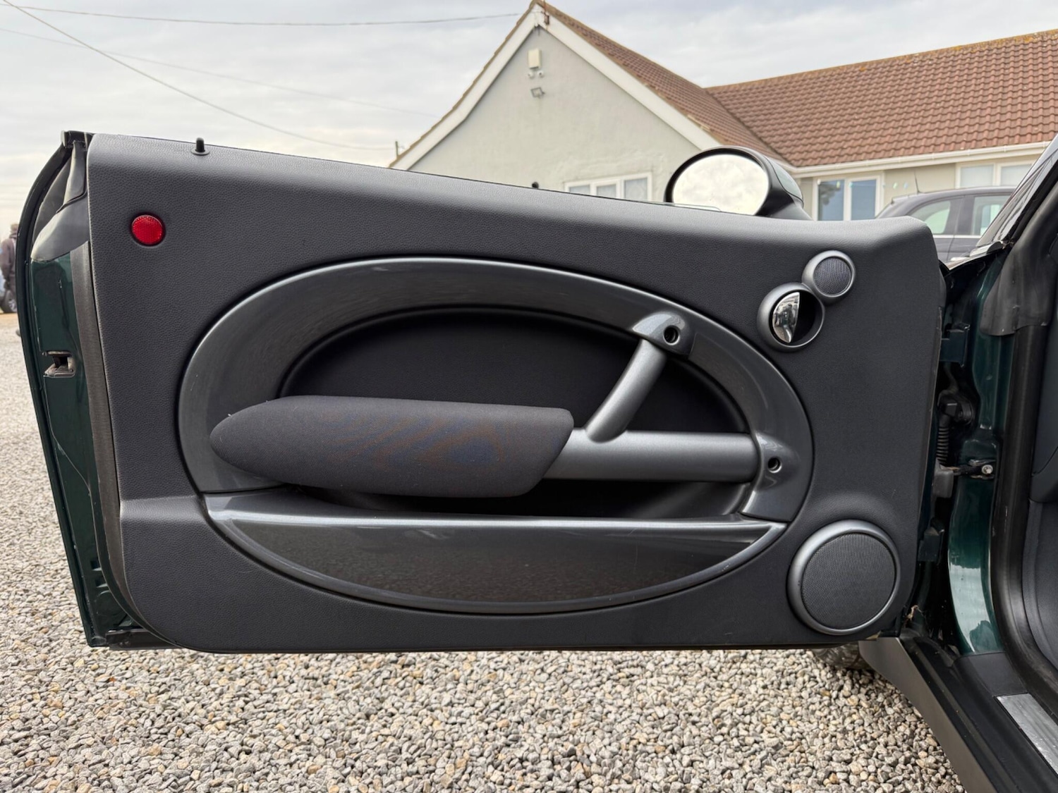 Used MINI Convertible 2004 for sale - 76607702: Photo 30