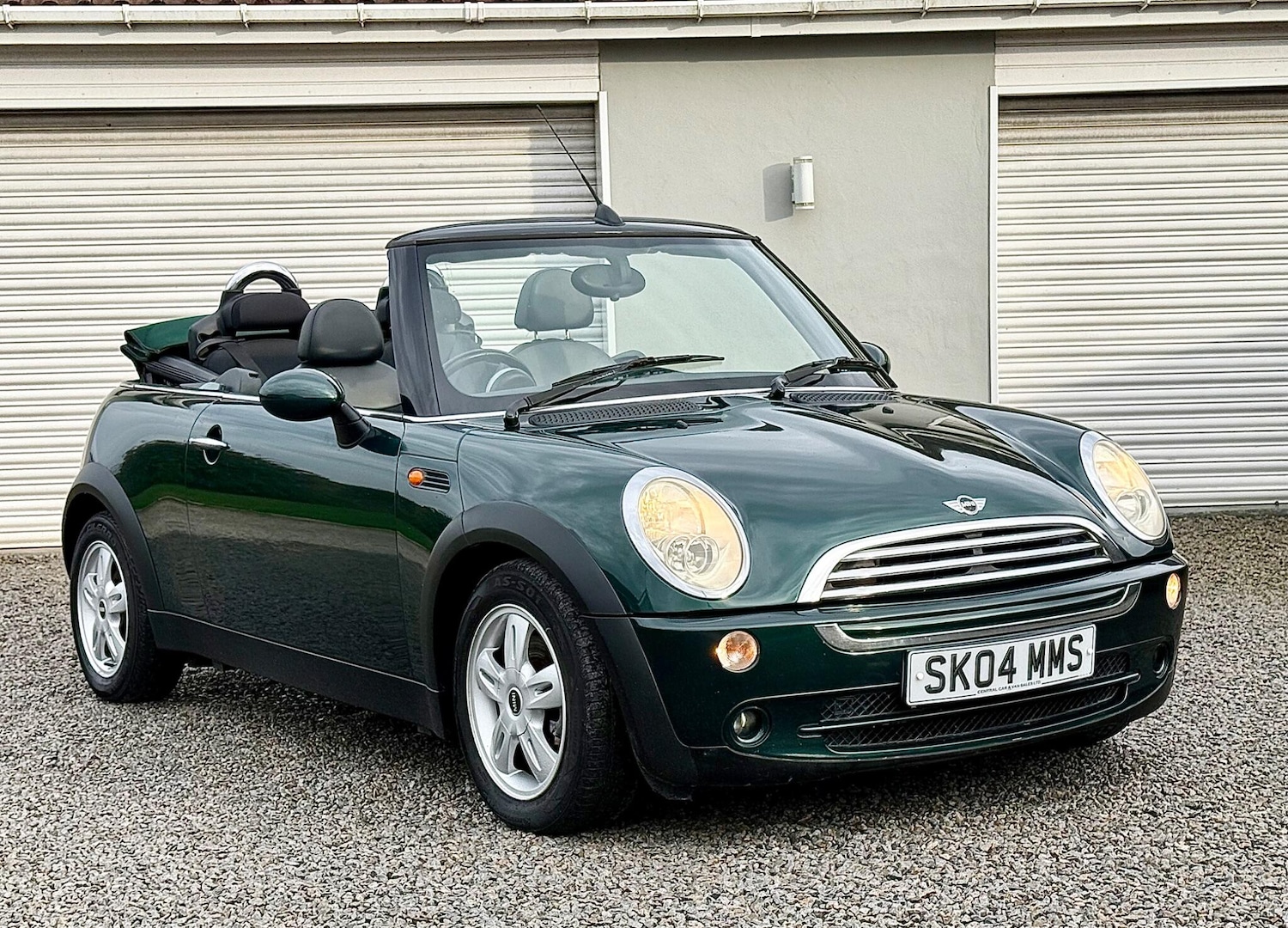 Used MINI Convertible 2004 for sale - 76607702: Photo 7