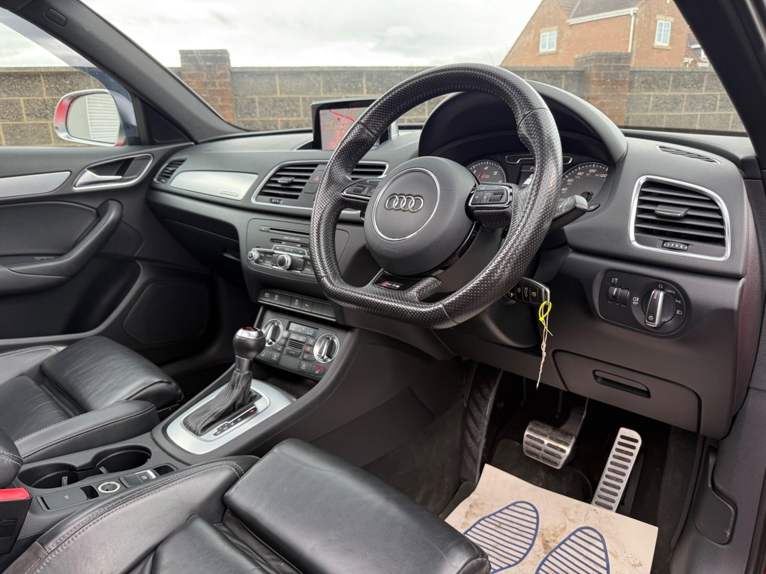 Used Audi RS Q3 2014 for sale - 76608147: Photo 26