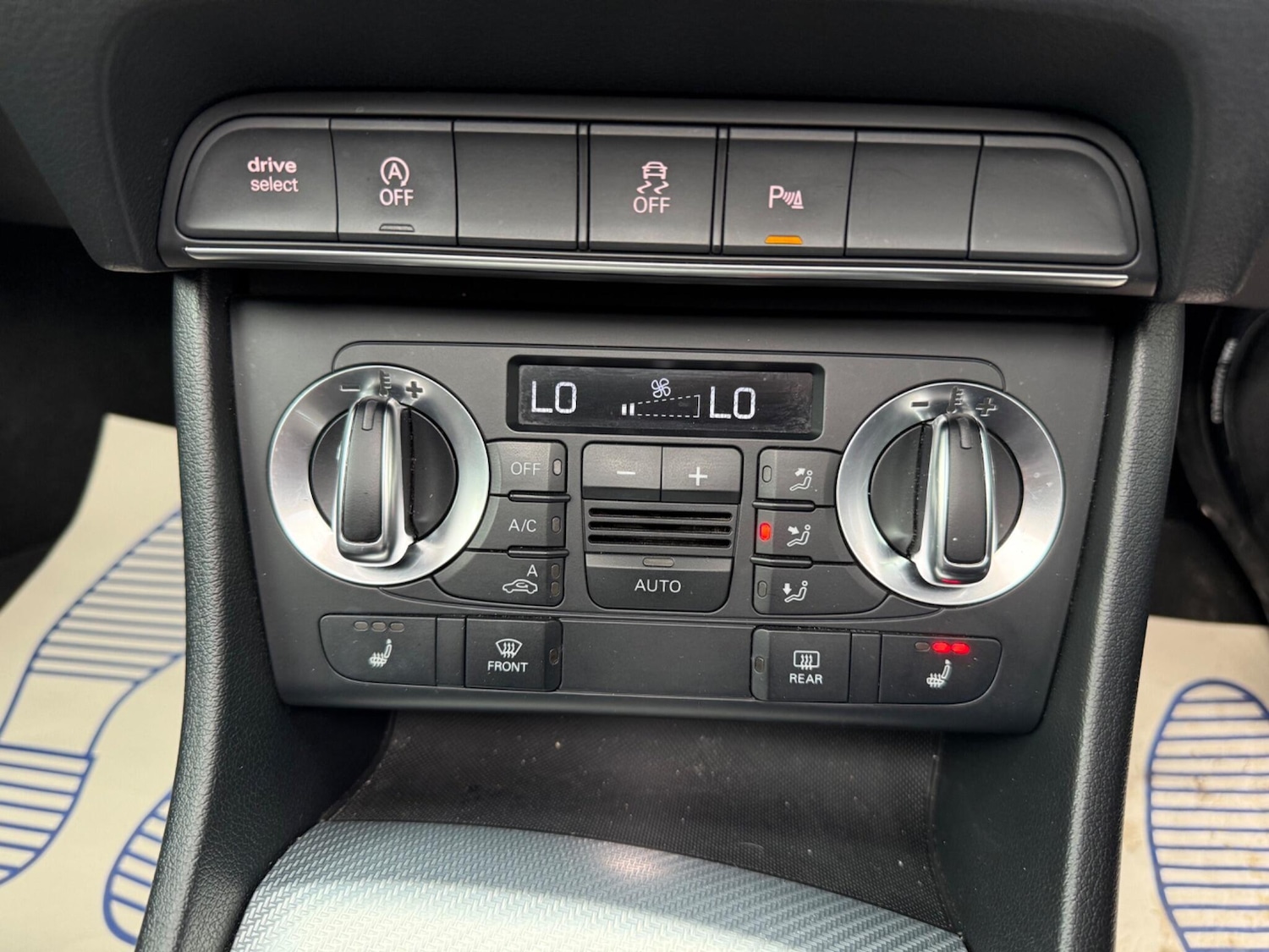 Used Audi RS Q3 2014 for sale - 76608147: Photo 44