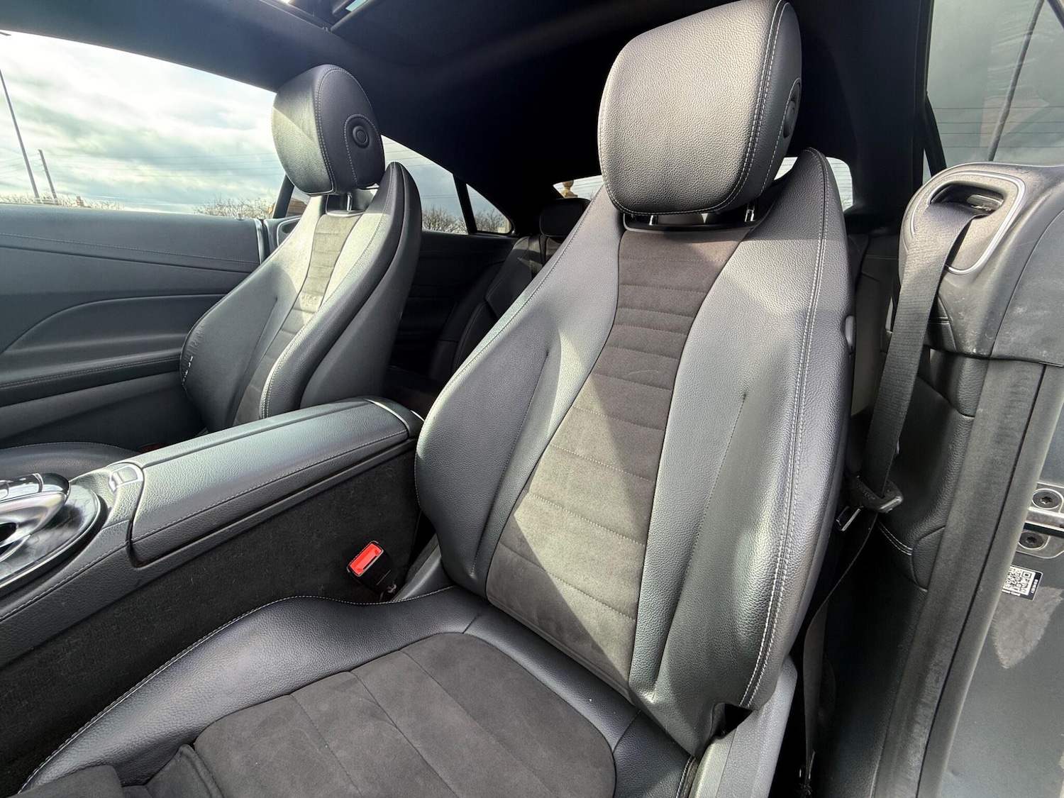 Used Mercedes-Benz E Class 2018 for sale - 77625313: Photo 26