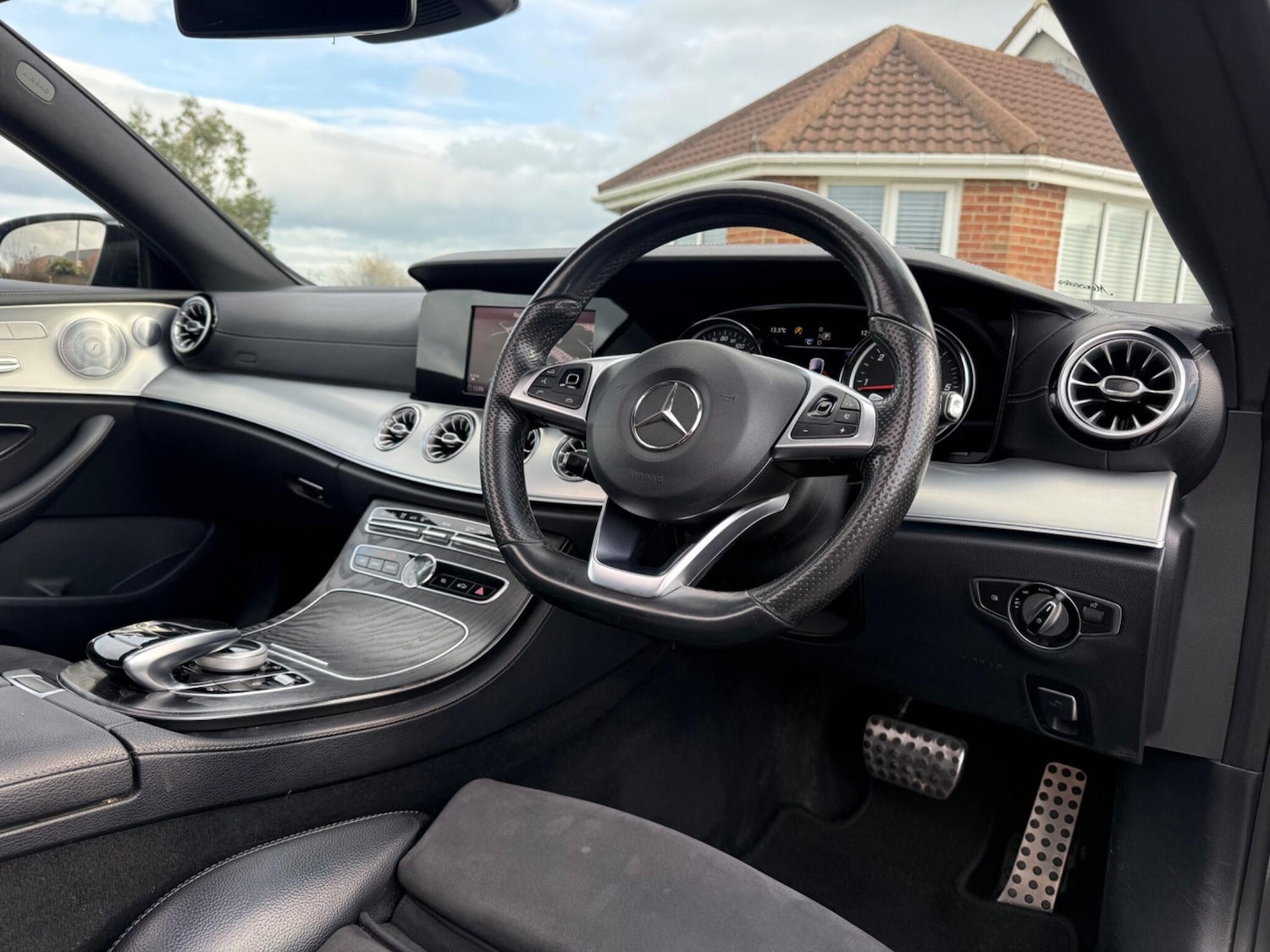 Used Mercedes-Benz E Class 2018 for sale - 77625313: Photo 28