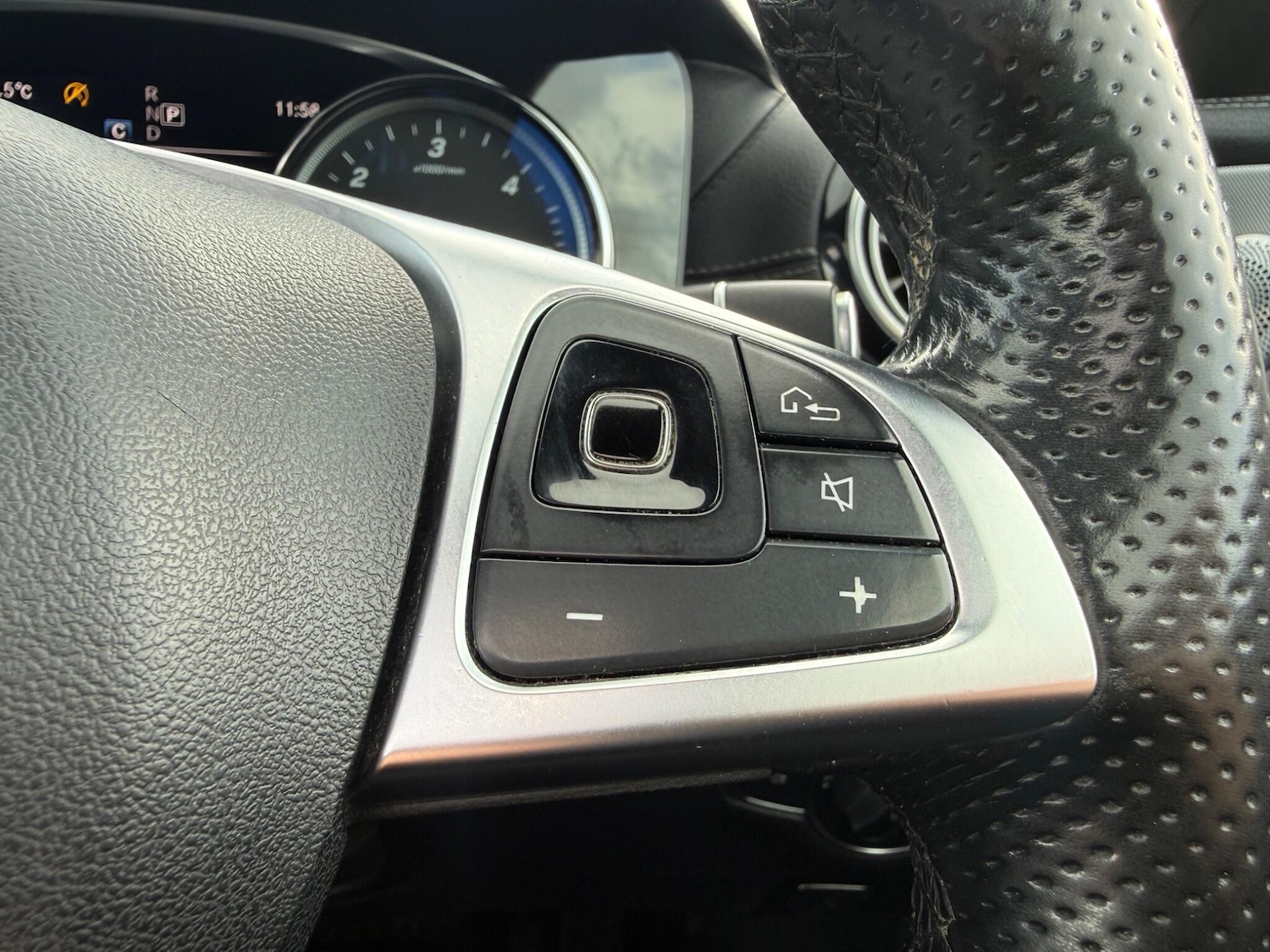 Used Mercedes-Benz E Class 2018 for sale - 77625313: Photo 49