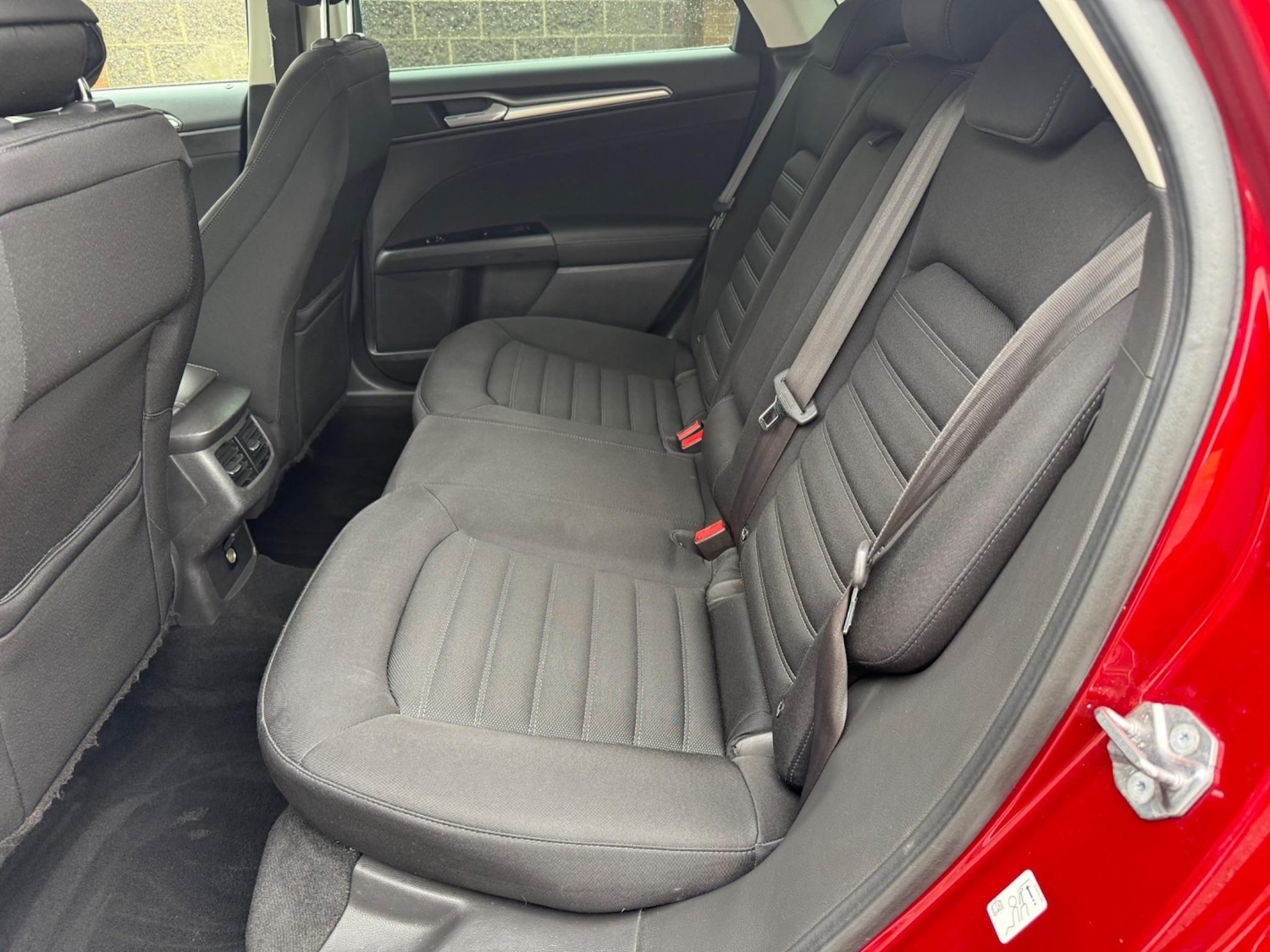 Used Ford Mondeo 2015 for sale - 76608178: Photo 32