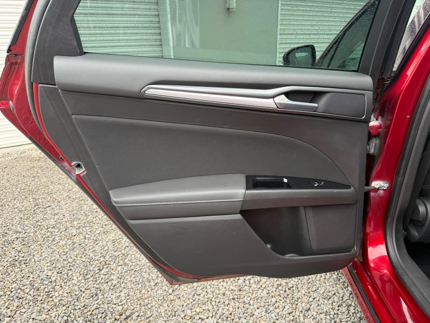 Used Ford Mondeo 2015 for sale - 76608178: Photo 35