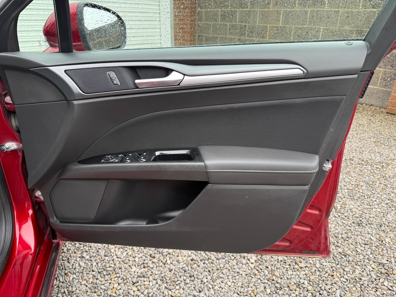 Used Ford Mondeo 2015 for sale - 76608178: Photo 37