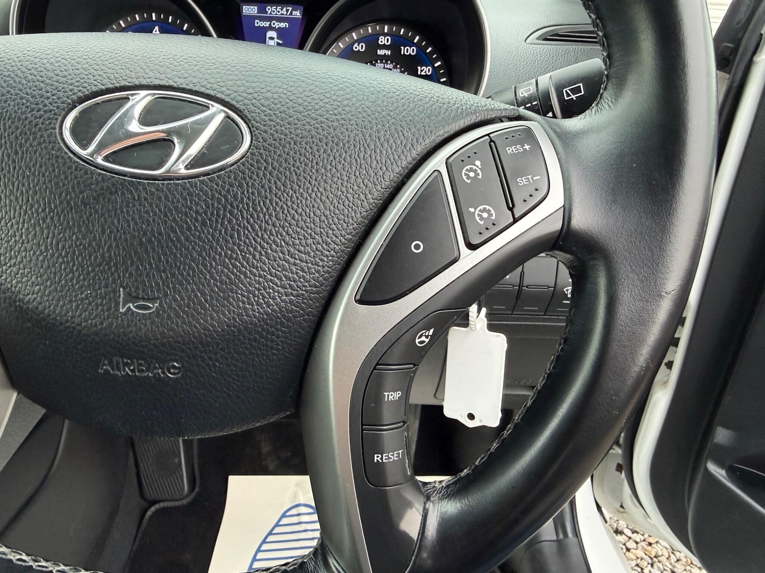 Used Hyundai i30 2014 for sale - 77478537: Photo 47