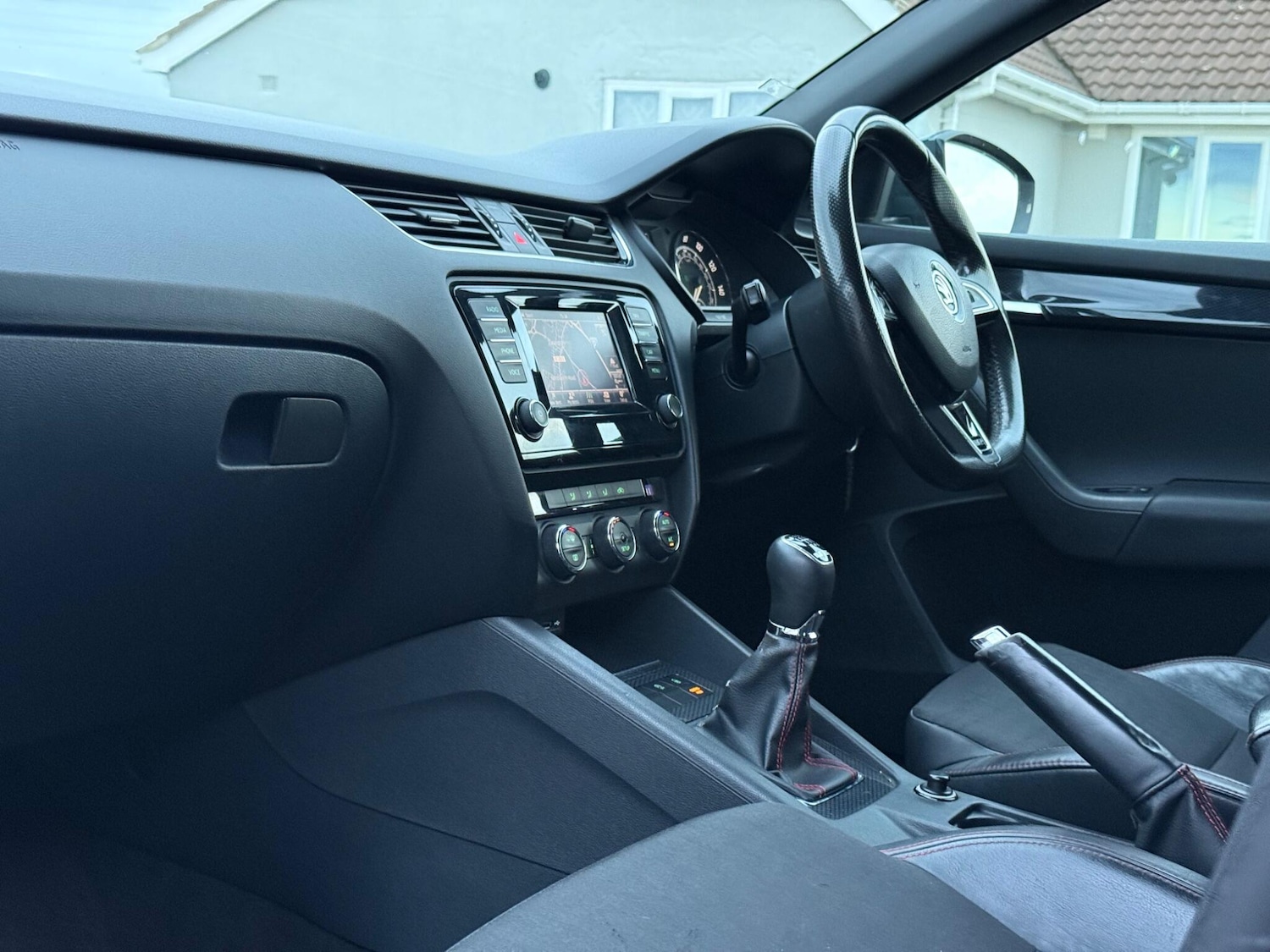 Used Skoda Octavia 2014 for sale - 77191360: Photo 2