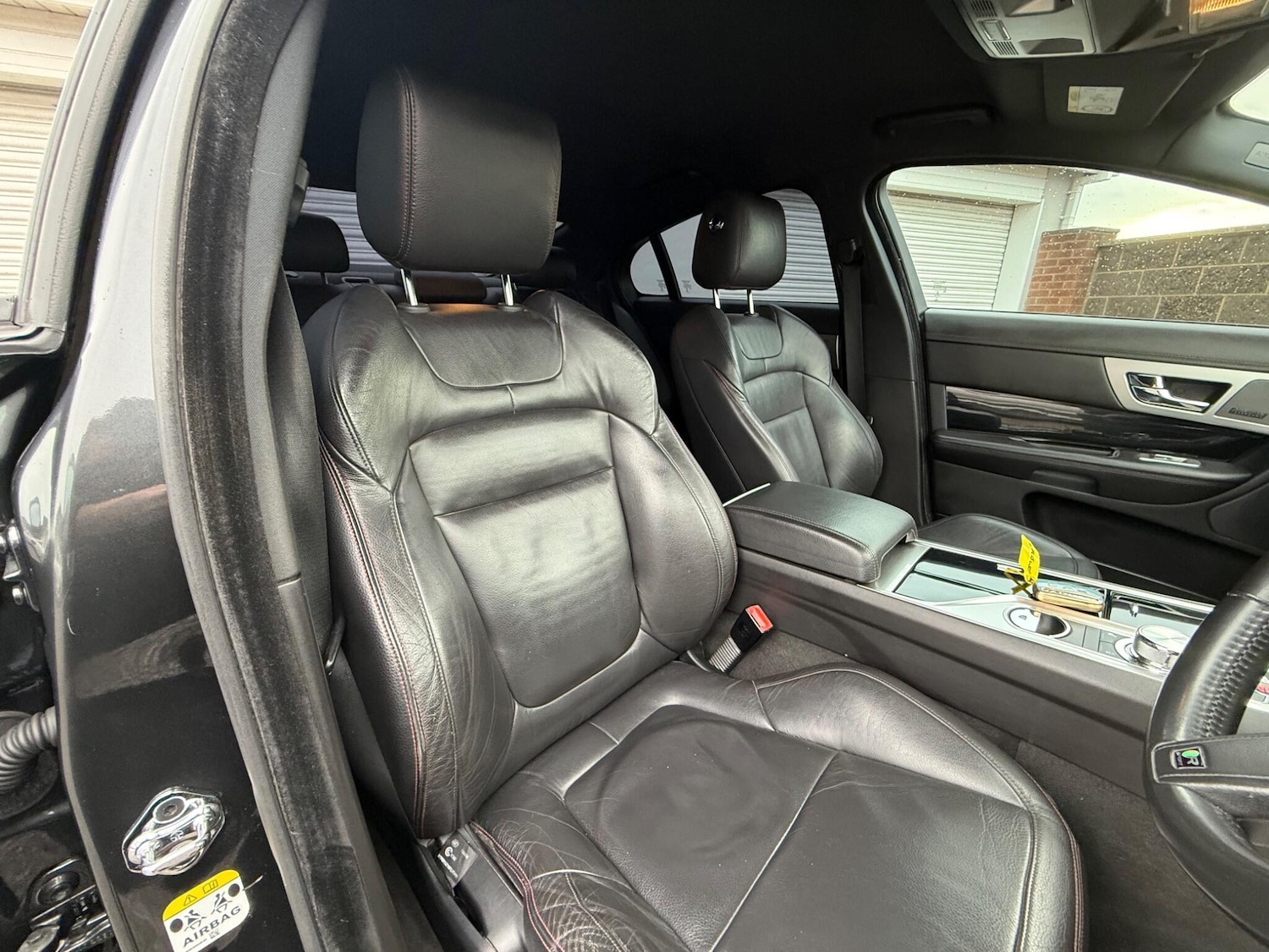 Used Jaguar XF 2015 for sale - 76613376: Photo 27