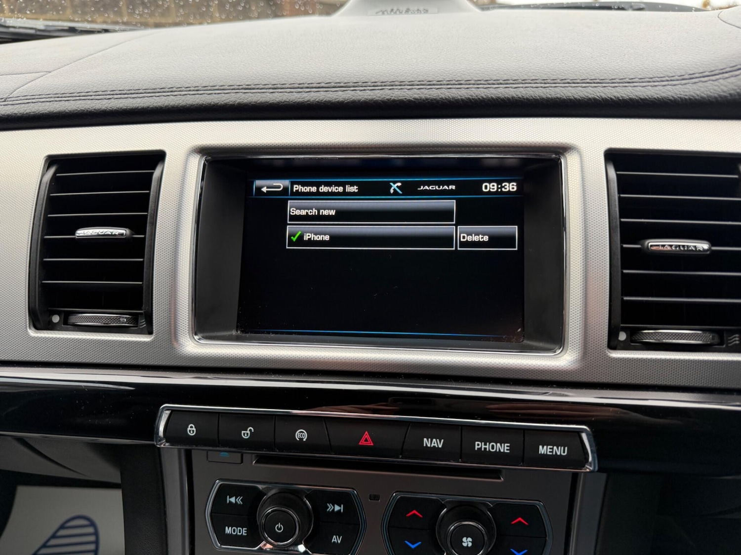 Used Jaguar XF 2015 for sale - 76613376: Photo 40