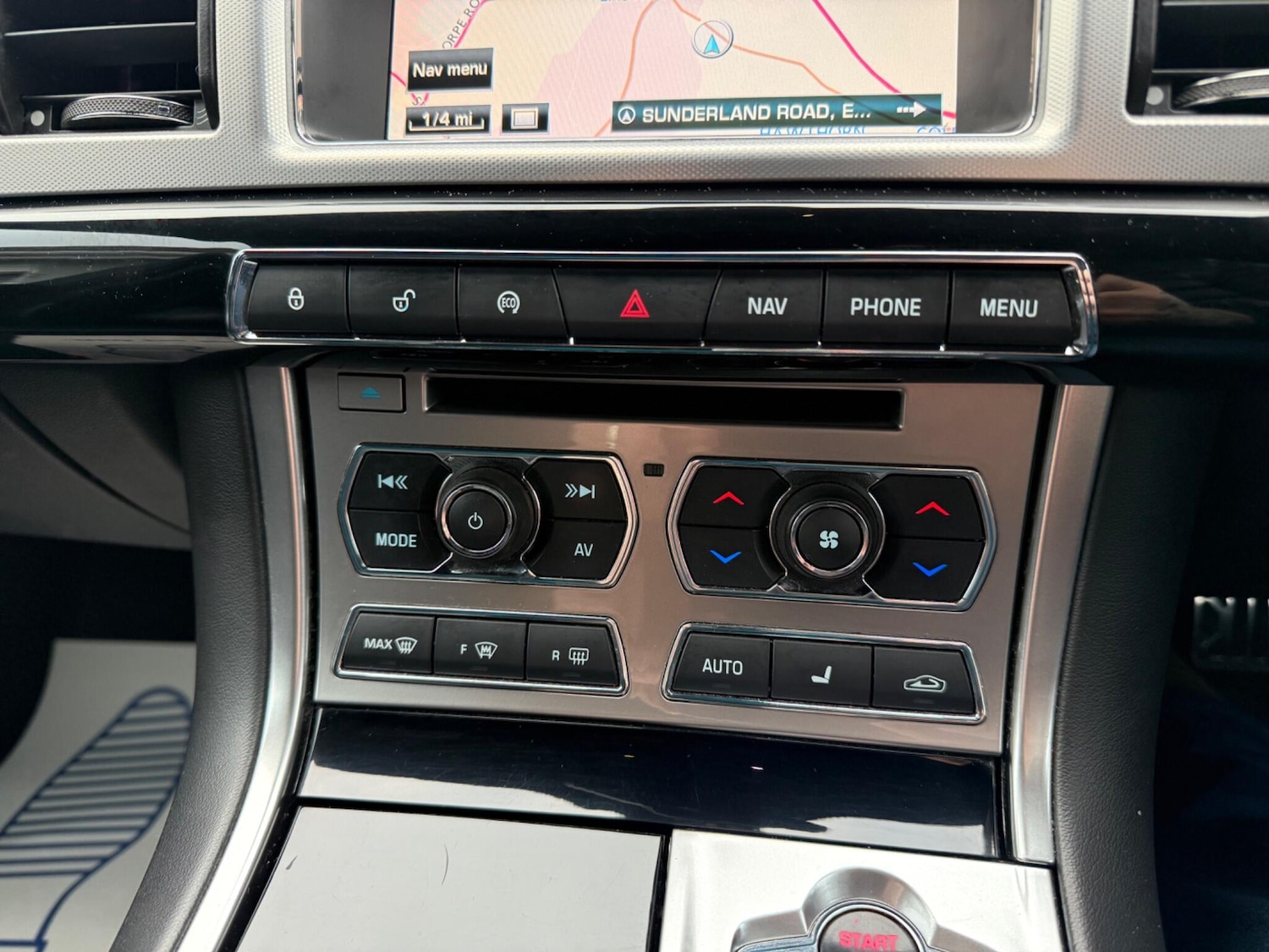 Used Jaguar XF 2015 for sale - 76613376: Photo 45