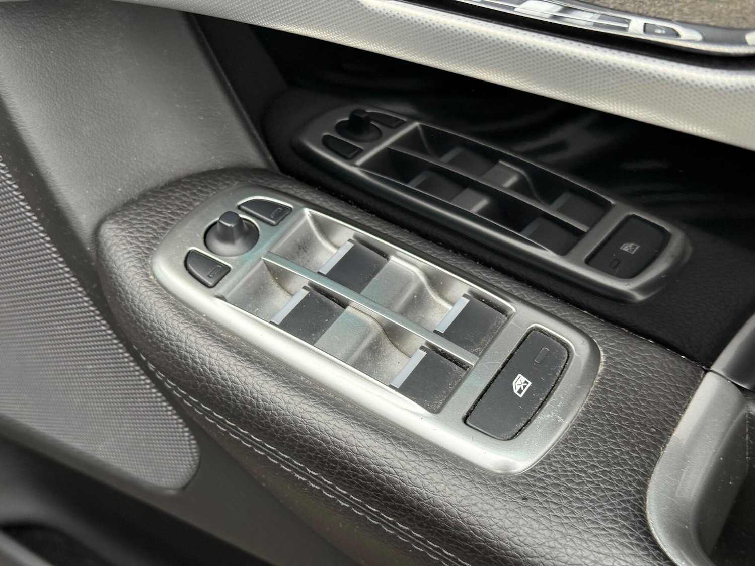 Used Jaguar XF 2015 for sale - 76613376: Photo 48