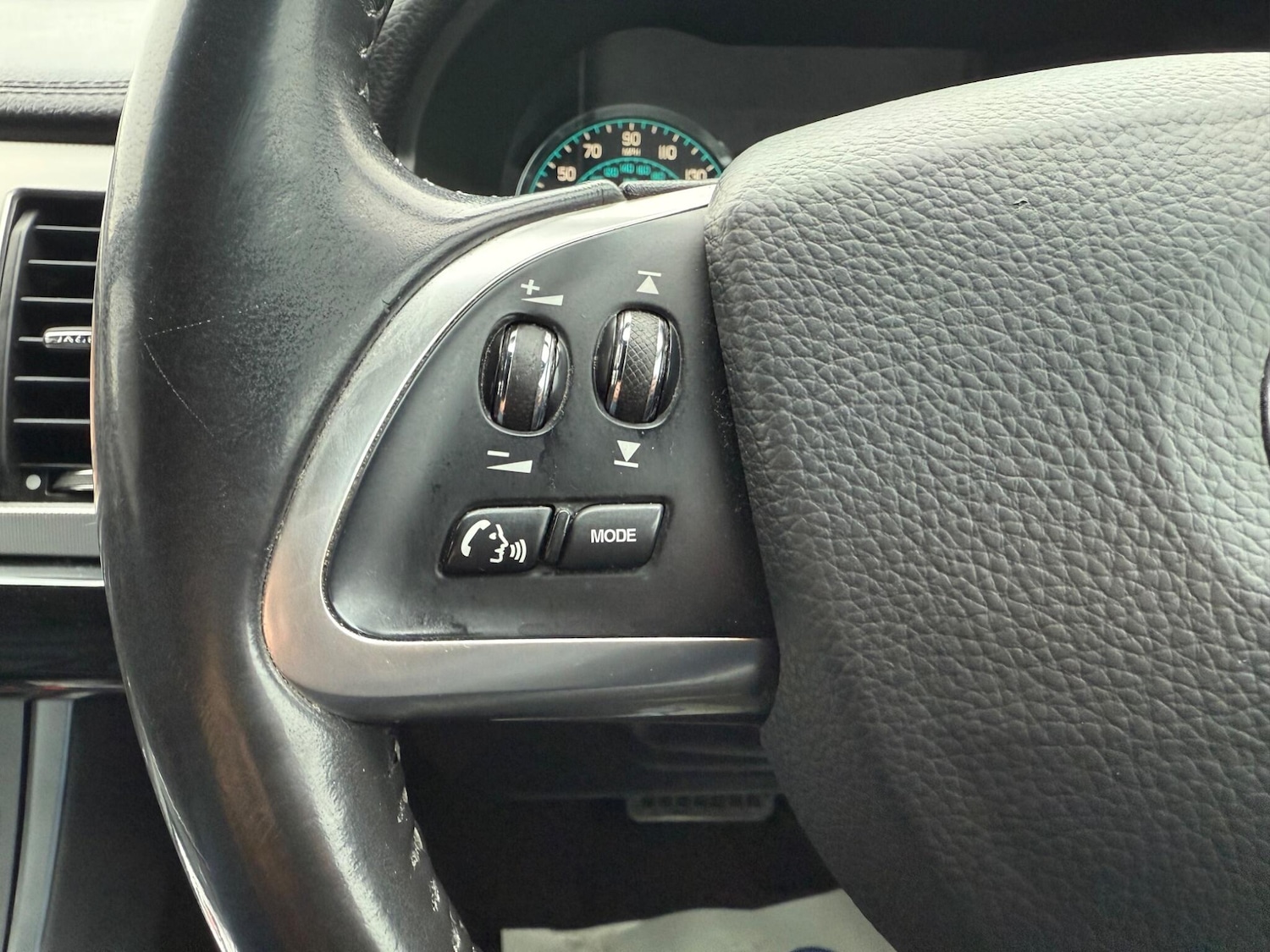 Used Jaguar XF 2015 for sale - 76613376: Photo 51