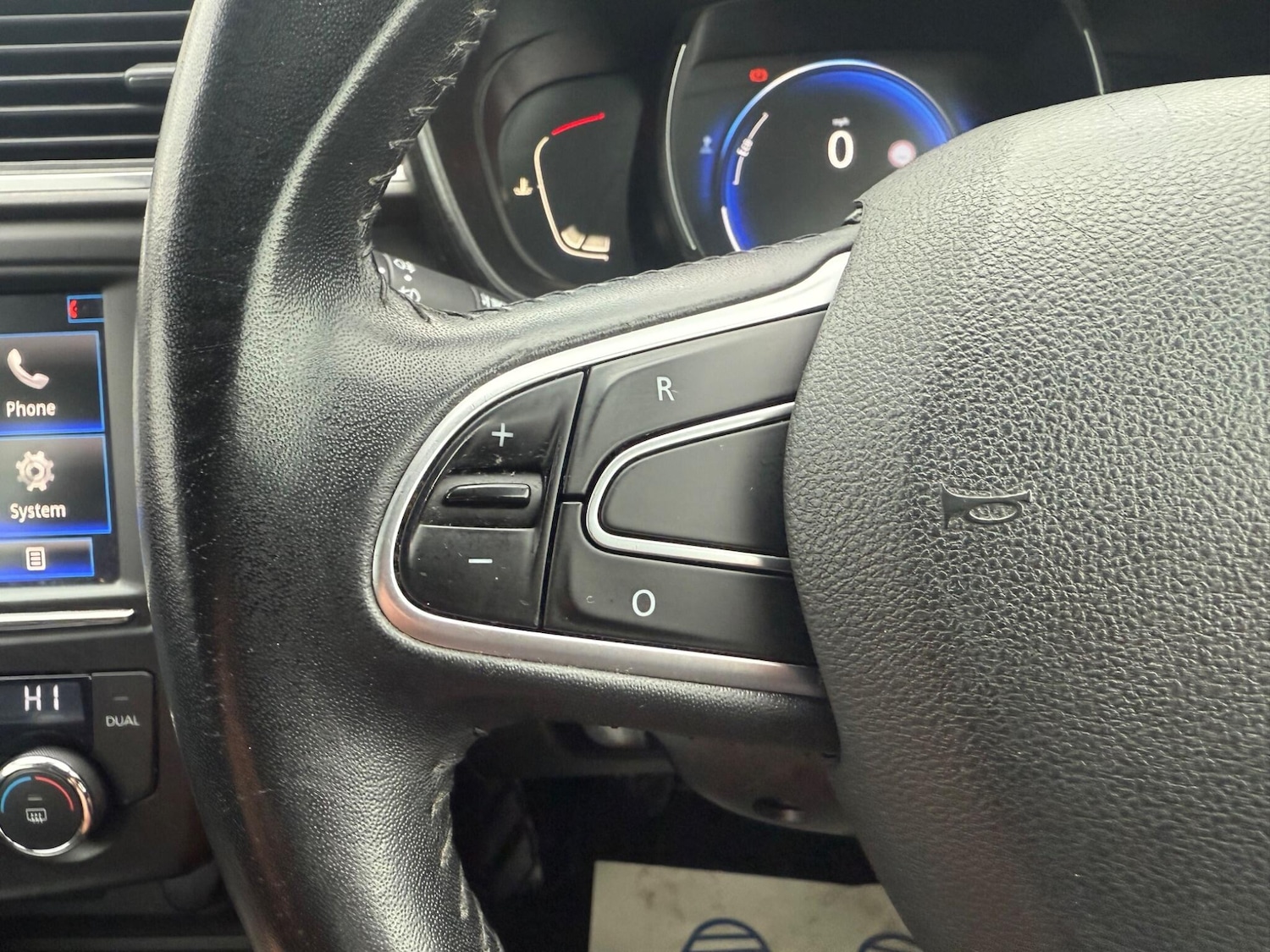 Used Renault Kadjar 2017 for sale - 76993248: Photo 44