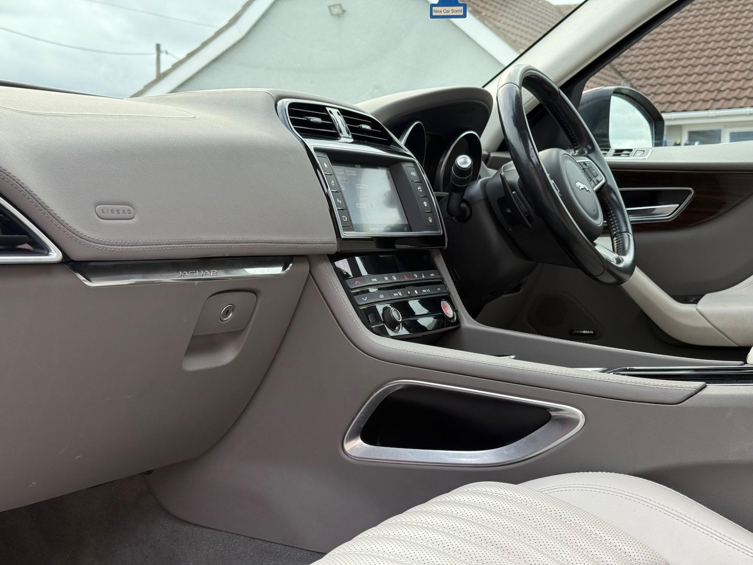 Used Jaguar F-Pace 2016 for sale - 76608552: Photo 19