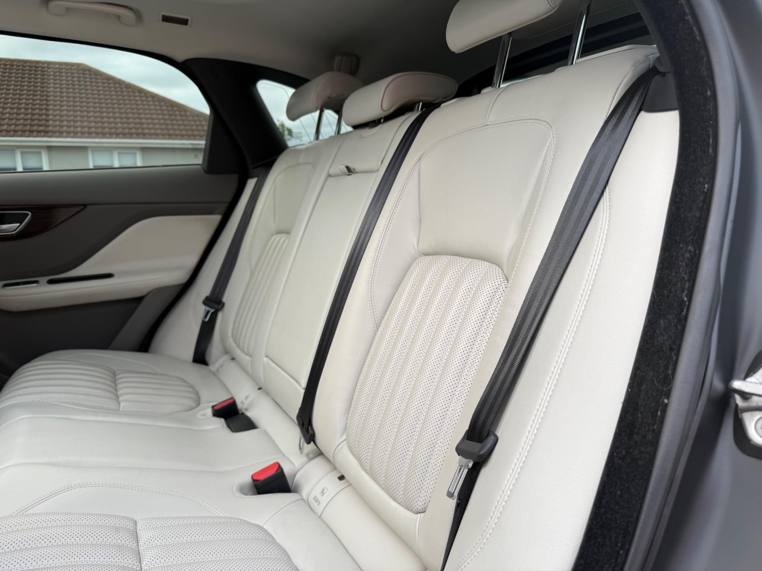 Used Jaguar F-Pace 2016 for sale - 76608552: Photo 32