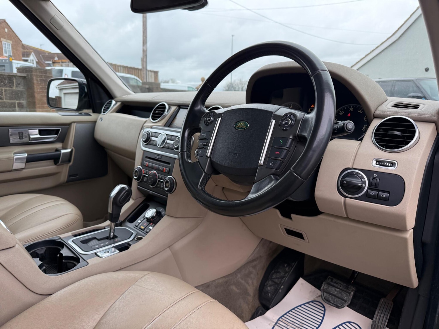 Used Land Rover Discovery 4 2009 for sale - 77597930: Photo 23