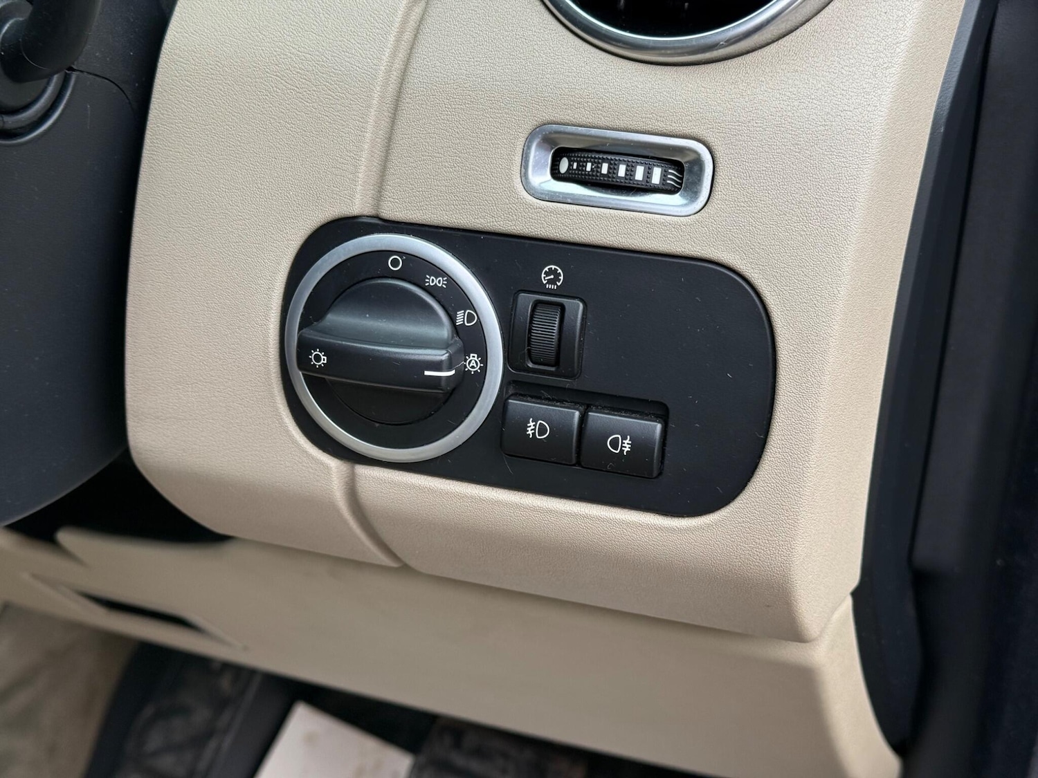 Used Land Rover Discovery 4 2009 for sale - 77597930: Photo 47