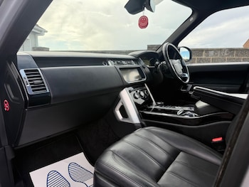 Used Land Rover Range Rover 2017 for sale - 76607405: Photo