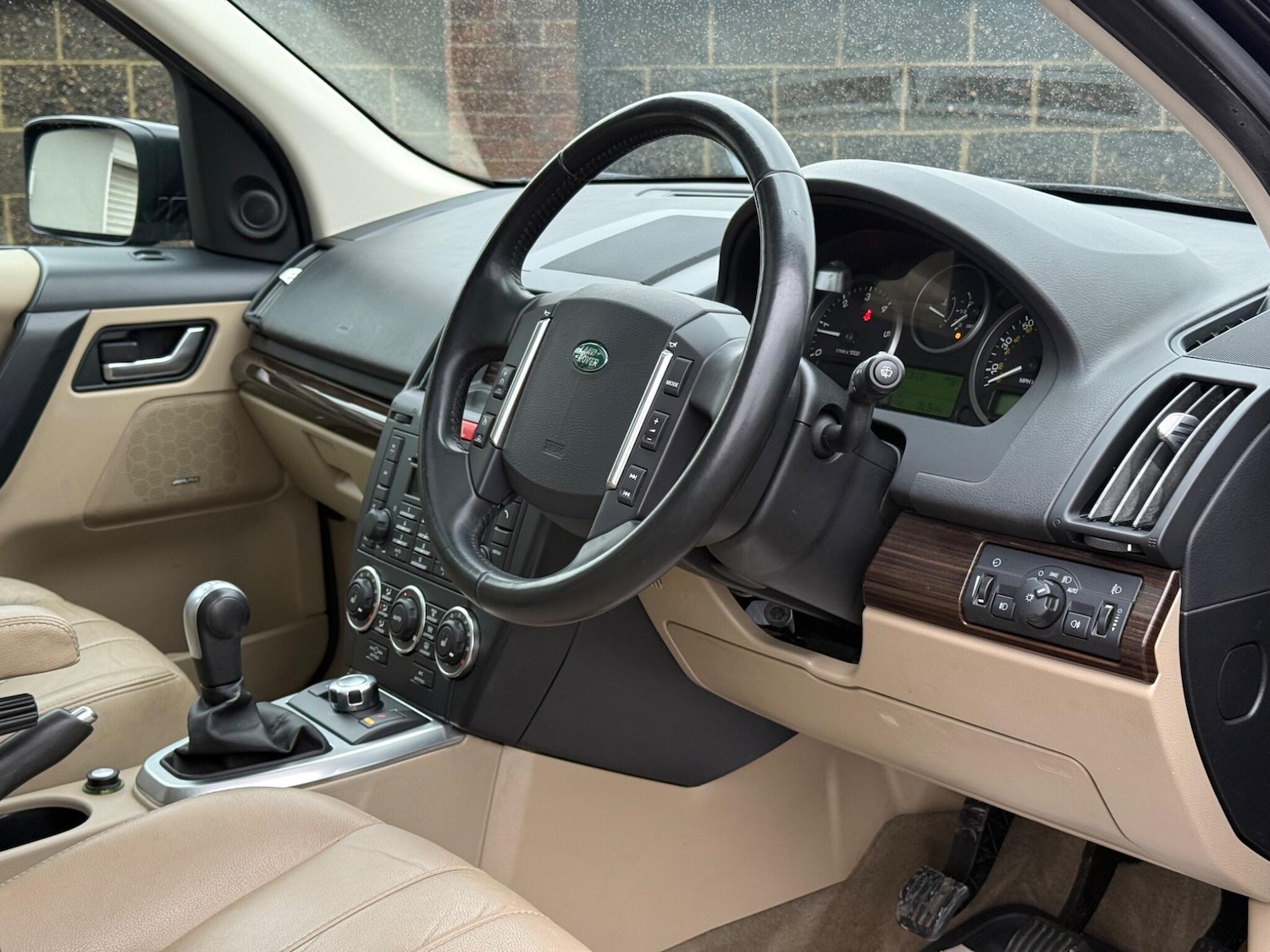 Used Land Rover Freelander 2011 for sale - 77314592: Photo 24