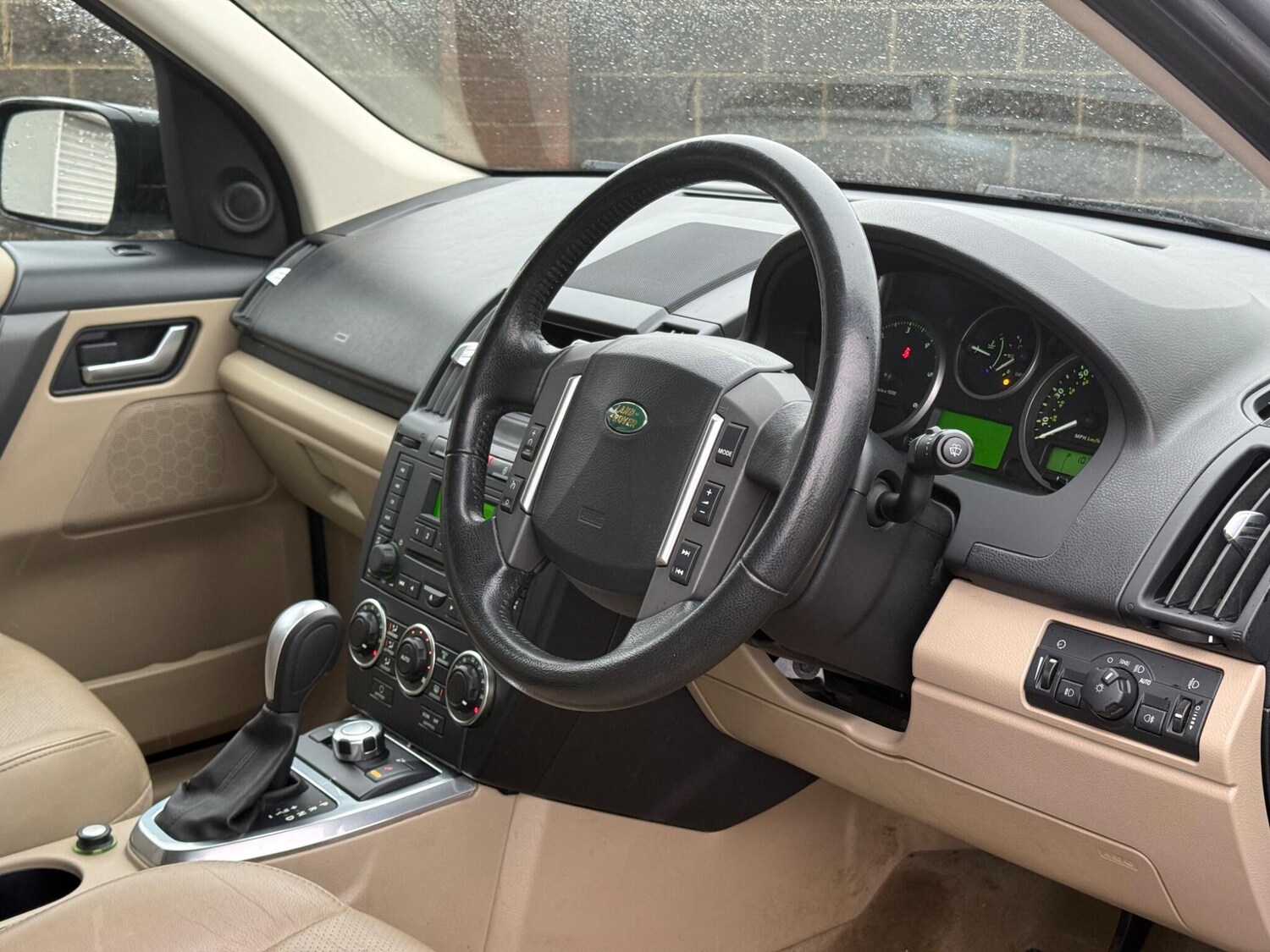 Used Land Rover Freelander 2 for sale - 77468927: Photo 24