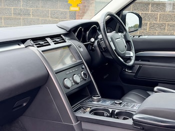 Used Land Rover Discovery 2019 for sale - 79188356: Photo