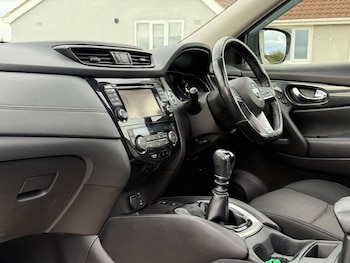 Used Nissan X-Trail 2017 for sale - 76989539: Photo