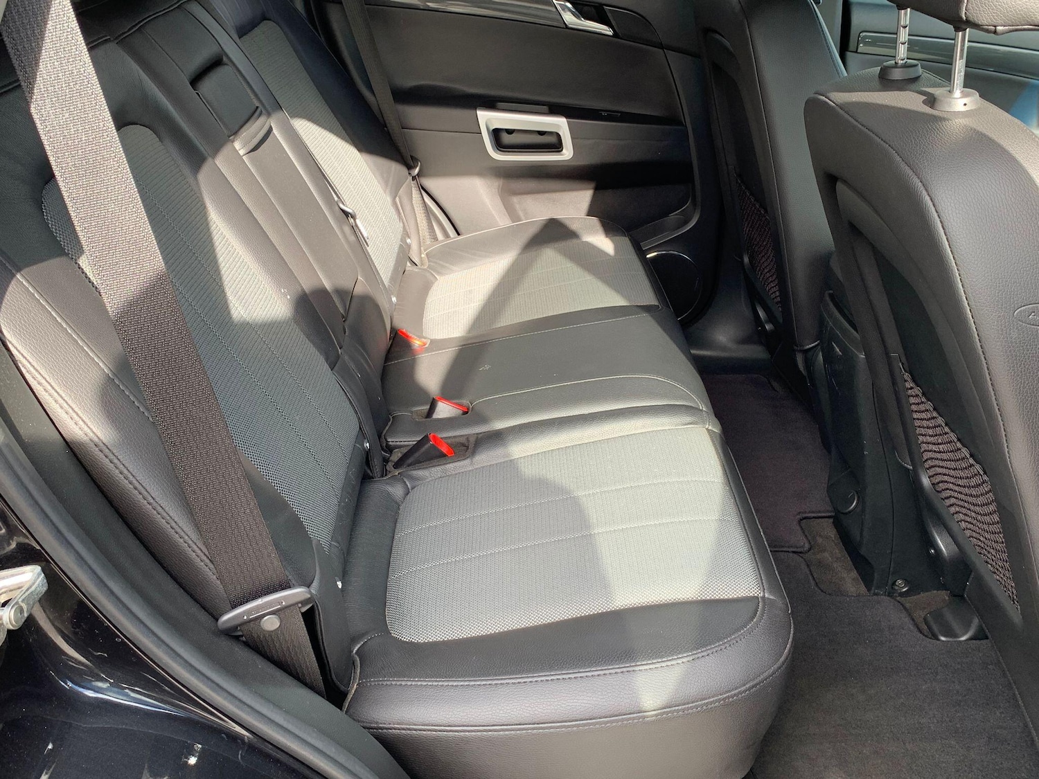 Used Vauxhall Antara 2012 for sale - 77882675: Photo 29