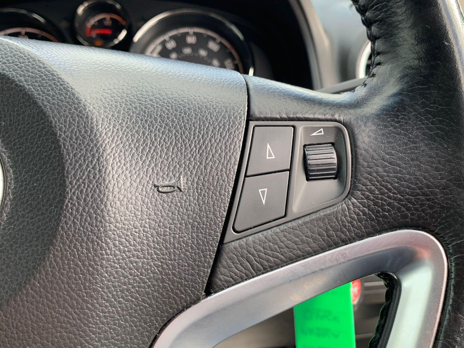 Used Vauxhall Antara 2012 for sale - 77882675: Photo 33