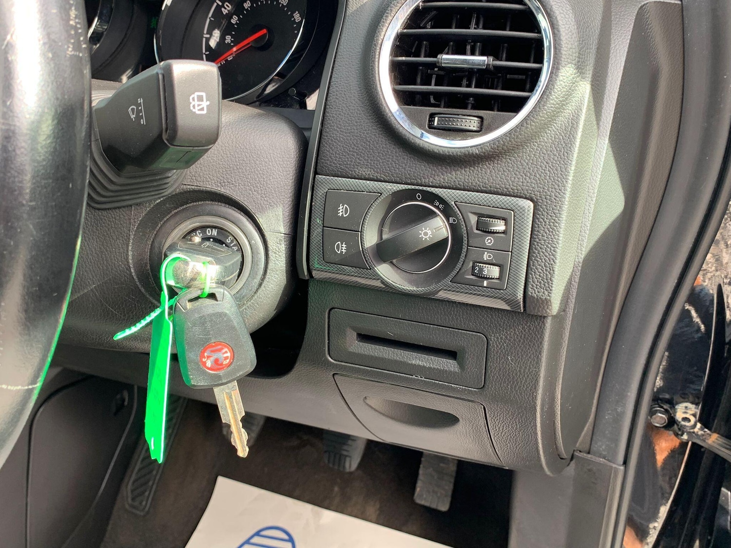 Used Vauxhall Antara 2012 for sale - 77882675: Photo 40