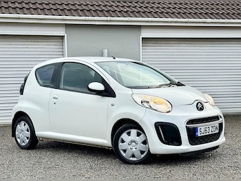 2013 (63) - 1.0i VTR Euro 5 3dr