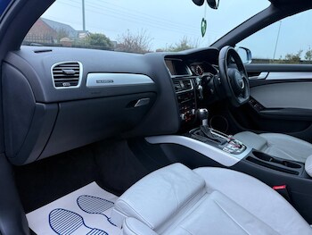 Used Audi RS4 Avant 2013 for sale - 77359175: Photo