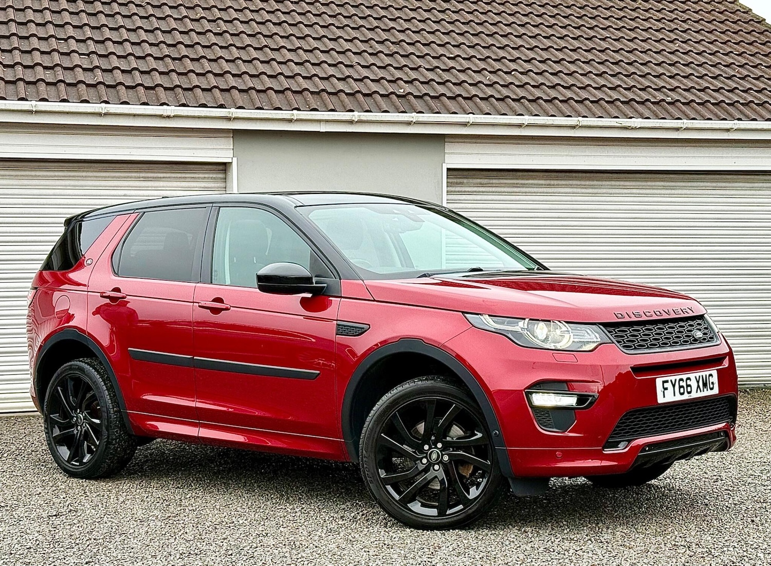 Used Land Rover Discovery Sport 2016 for sale - 76913720: Photo 1