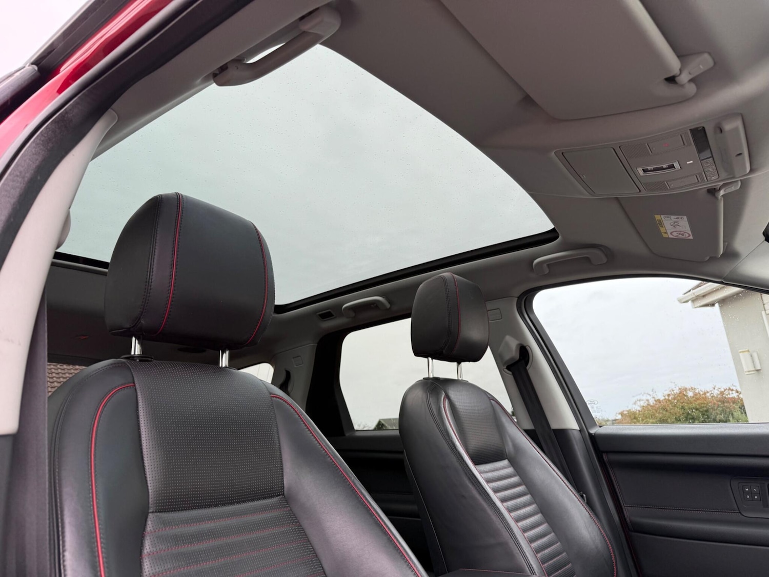 Used Land Rover Discovery Sport 2016 for sale - 76913720: Photo 28