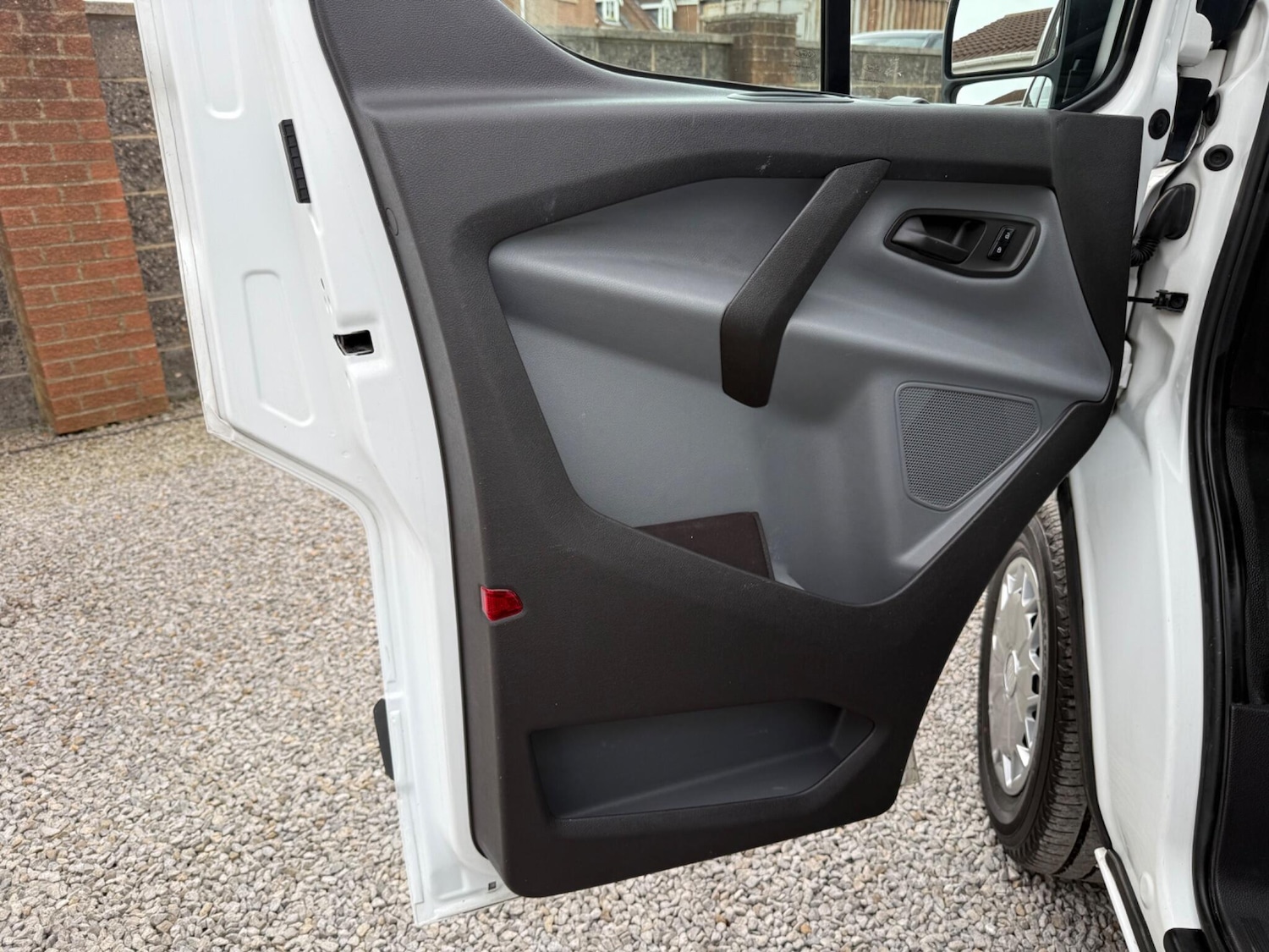 Used Ford Transit Custom 2017 for sale - 76997001: Photo 31