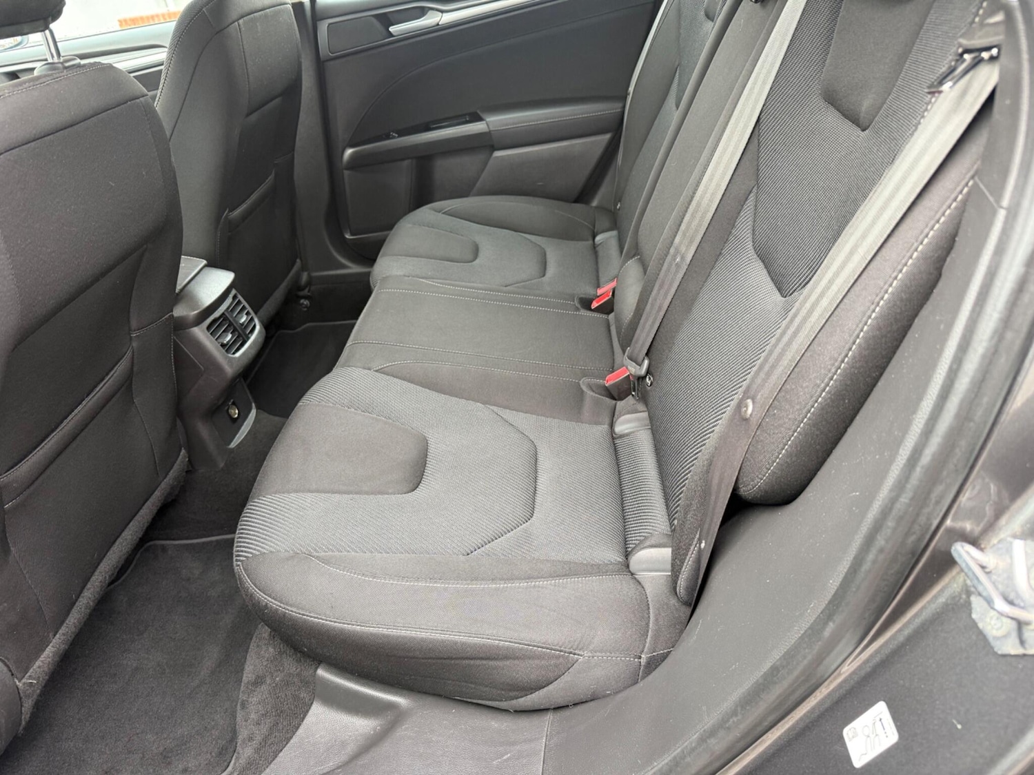 Used Ford Mondeo 2016 for sale - 76607417: Photo 26