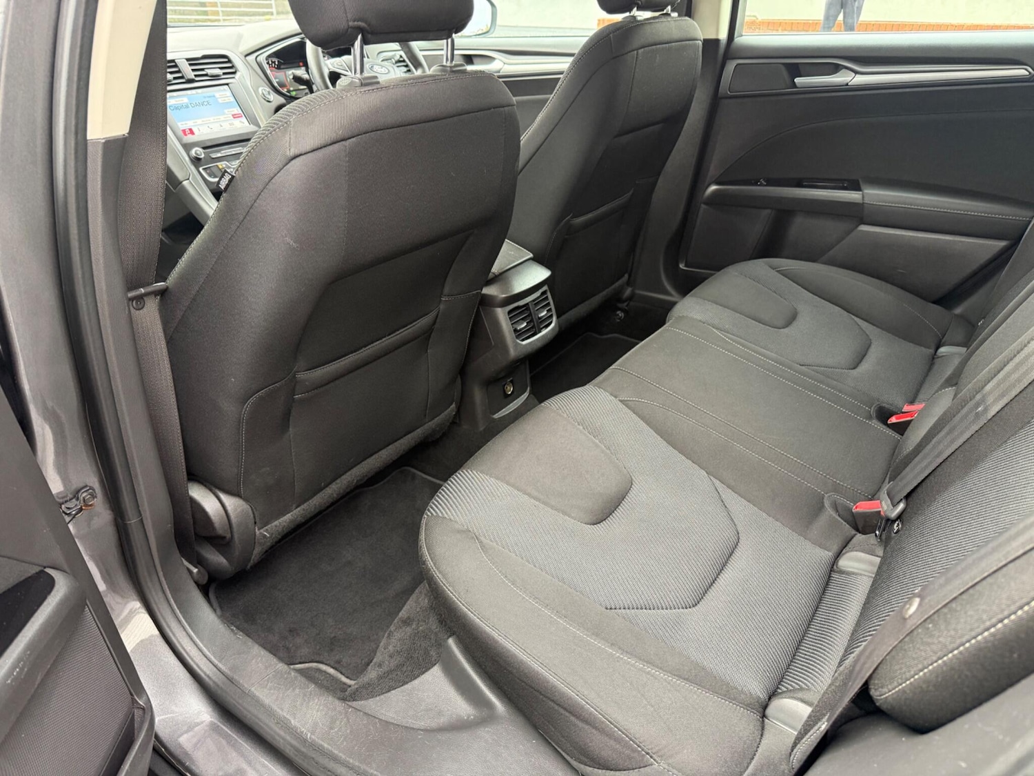 Used Ford Mondeo 2016 for sale - 76607417: Photo 27