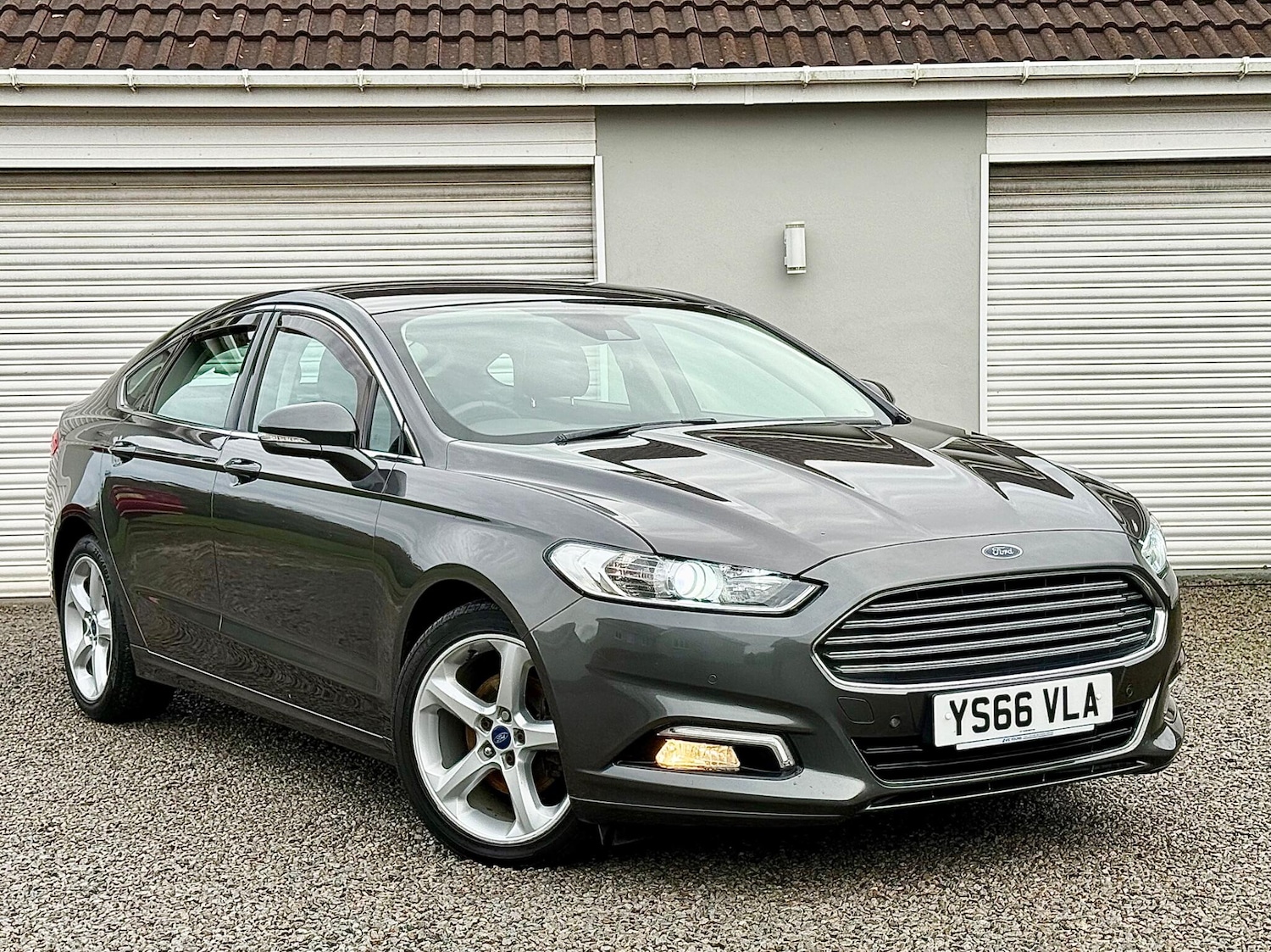 Used Ford Mondeo 2016 for sale - 76607417: Photo 4
