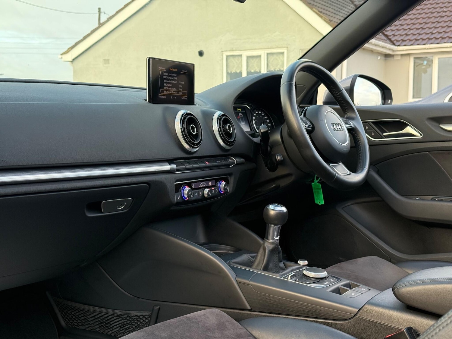 Used Audi A3 Cabriolet 2014 for sale - 76824608: Photo 19