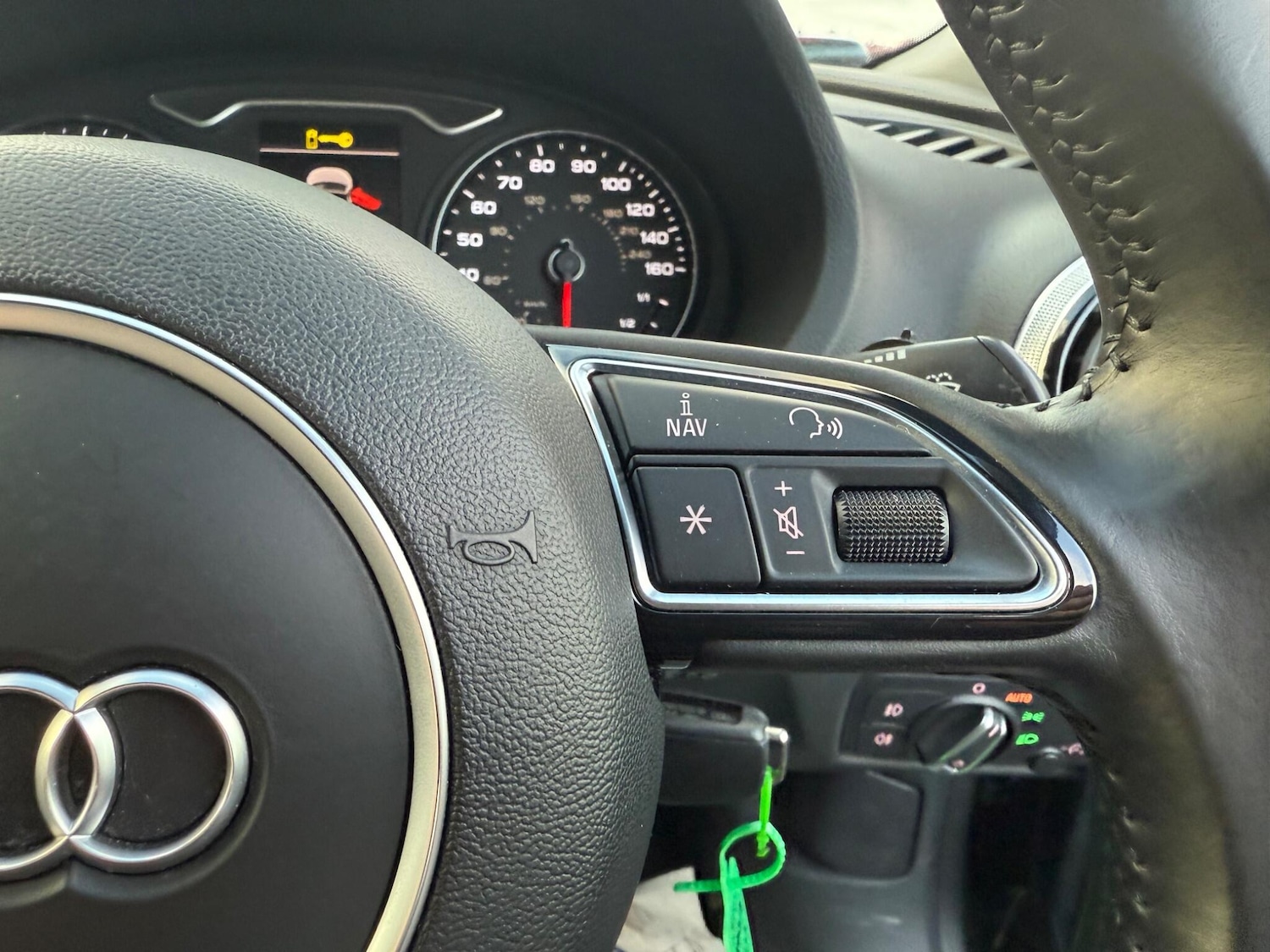 Used Audi A3 Cabriolet 2014 for sale - 76824608: Photo 39