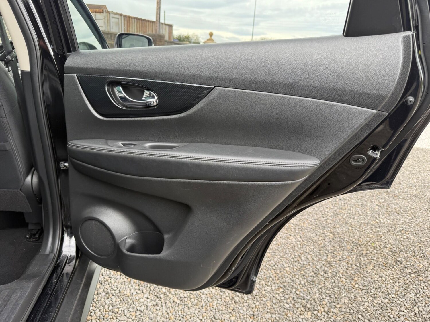 Used Nissan X-Trail 2017 for sale - 76607263: Photo 32