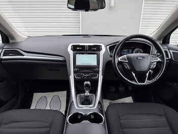 Used Ford Mondeo 2018 for sale - 77202960: Photo